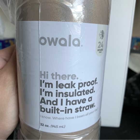 Owala Special Edition 32oz Stainless Steel FreeSip Classy Christmas Water Bottle - Picture 5 of 6